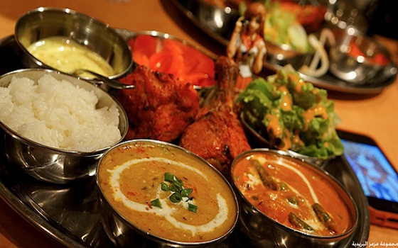 مصر اليوم - تعدد الديانات في الهند يتحكم في الوجبات التي يقدمها المطبخ