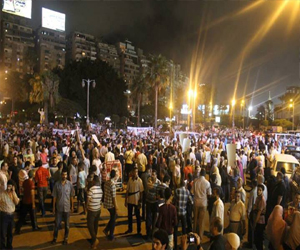   مصر اليوم - مسيرة لأنصار مرسي في سموحة للتنديد بأحداث القاهرة والإسكندرية