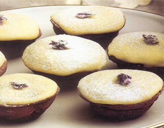   مصر اليوم - كب كيك الشوكولاتة البيضاء