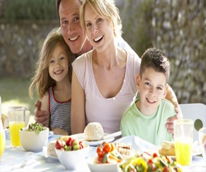   مصر اليوم - الاعتدال في تناول الطعام يحمي القلب ويقلل الإصابة بالسكر