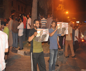   مصر اليوم - تظاهرة لأنصار مرسي أمام القائد إبراهيم للتنديد بأحداث العنف