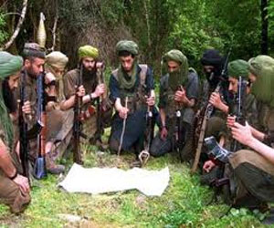   مصر اليوم - القاعدة تغتال نقيبًا في الجيش عند شرق الجزائر