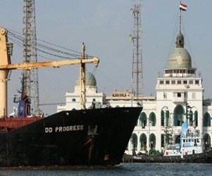   مصر اليوم - انفجار في مجرى قناة السويس إثر إطلاق قذيفة صاروخية