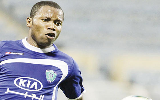   مصر اليوم - مشجع ينتحل شخصية سالمو لاعب الفتح السعودي على تويتر ويحرجه مع ناديه