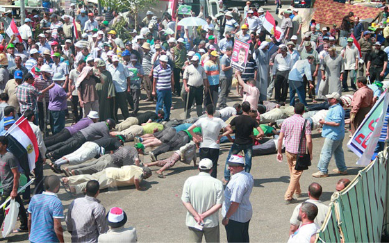   مصر اليوم - ضبط صاحب ورشة حدادة صنع دروعا لمعتصمي النهضة ورابعة