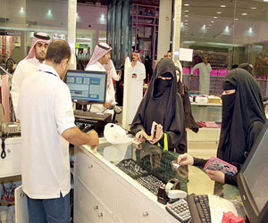   مصر اليوم - 90 % من المحال النسائية في الرياض ملتزمة بالتأنيث