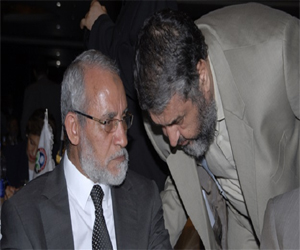   مصر اليوم - بدء محاكمة قيادات الإخوان في أحداث المقطم 25 أغسطس