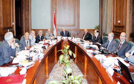   مصر اليوم - وضع دستور جديد في حالة الإقرار بتعديل عدد كبير من مواده