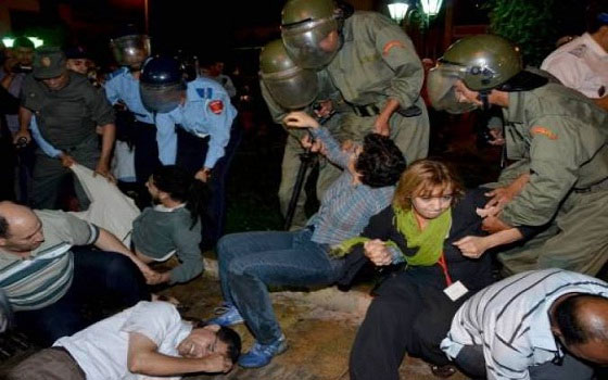 مصر اليوم - العاهل المغربي يقيل المندوب العام لإدارة السجون من مهامه ويحمله مسؤولية الخطأ