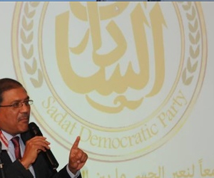   مصر اليوم - رئيس السادات الديمقراطي ينفي شائعة نبش قبر عمه