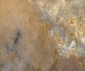   مصر اليوم - كوريوسيتي يحتفل بعامه الأول على سطح المريخ