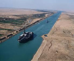   مصر اليوم - مصادر مُطّلِعة تنفي منح الإمارات حَقّ الانتفاع بقناة السويس