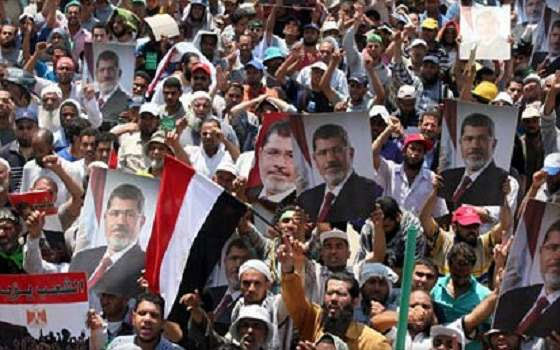 مصر اليوم - معتصمو النهضة ينظمون مسيرات لـالاتحادية والدفاع والجمهوري يوم العيد