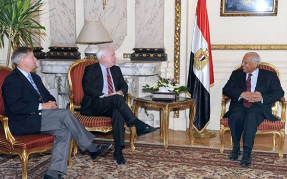   مصر اليوم - المصري الديمقراطي يندد بتصريحات ماكين وغراهام ويرفض التدخل الأجنبي