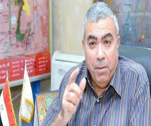   مصر اليوم - مهدي يبحث مشكلة أراضي جمعيات ديوان البحر الأحمر