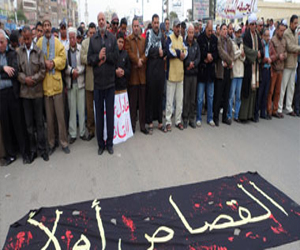   مصر اليوم - احتجاجات فى ميدان الأربعين تطالب باقالة مدير أمن السويس