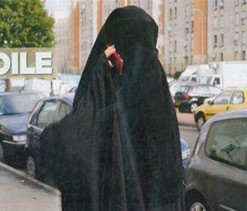 مصر اليوم - برلمانية مغربية تحارب ارتداء النقاب في إيطاليا