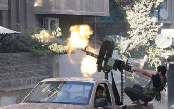   مصر اليوم - اشتباكات في حلب وريف دمشق والحر يستهدف البحوث والفرقة السابعة