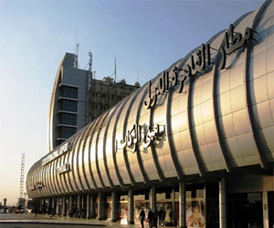   مصر اليوم - القبض على طالبين روسيين بالمطار يشتبه في انتمائهما لـالقاعدة