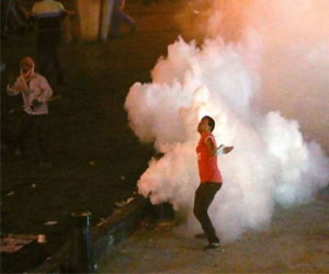   مصر اليوم - الشرطة تطلق قنابل الغاز في الإسماعيلية