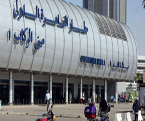   مصر اليوم - تكثيف الإجراءات الأمنية في مطار القاهرة الدولي
