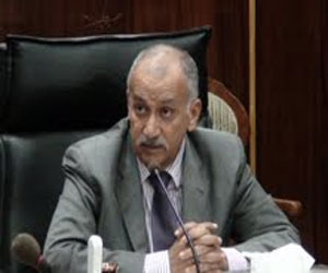   مصر اليوم - عمر الشوادفى يتفقد إدارات ديوان محافظة الدقهلية ويلتقي بالعاملين