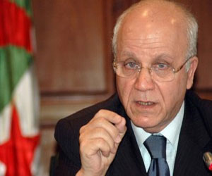   مصر اليوم - الجزائر تدعو الفرقاء في مصر إلى الحوار