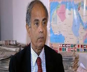   مصر اليوم - السفير حسين هريدي يؤكّد أن مصر ستخرج من جلسة الأمن أقوى