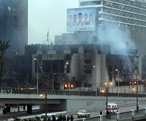   مصر اليوم - استمرار الحريق في وزارة المال المصرية لليوم الثاني