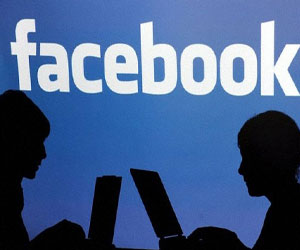   مصر اليوم - نشر الصور الشخصية على فيسبوك مضرّ بالعلاقات