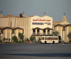   مصر اليوم - وصول 9 آلاف سائح إلى مطار الغردقة