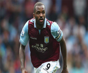   مصر اليوم - فولهام الإنكليزي يضم بينت مهاجم أستون فيلا على سبيل الإعارة