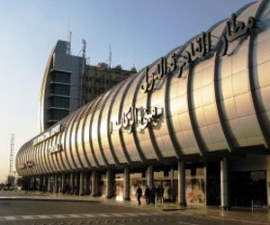   مصر اليوم - استمرار حالة الطوارئ وتشديد الإجراءات الأمنية في مطار القاهرة