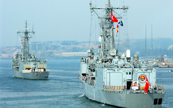   مصر اليوم - مصر تلغي المناورات البحرية المشتركة مع تركيا احتجاجًا على تدخلها في شأنها