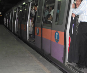   مصر اليوم - المترو يواصل إغلاق محطتي السادات والجيزة لدواع أمنية