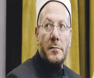   مصر اليوم - مفتي الجمهورية يندد بالزج بورقة الطائفية في الأحداث