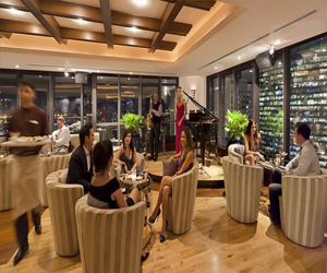 مصر اليوم - فندق بارك ريجيس كريس كين دبي يقدم برنامج نجمة الامتياز للعاملين