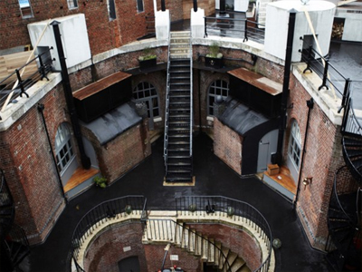   مصر اليوم - حصن تاريخي يتحول إلى فندق رائع في بحر المانش الإنكليزي