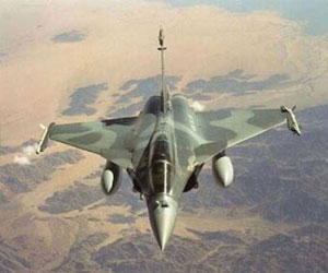   مصر اليوم - تحطم طائرة حربية أميركية ونجاة ركابها الـ4  بعد إصابتهم بجروح