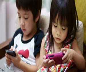 مصر اليوم - الهواتف الذكية مسئولة عن ارتفاع حالات قصر النظر بين الأطفال