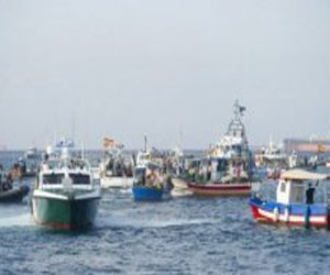   مصر اليوم - صيادو السمك يدفعون ثمن الخلاف بين أسبانيا وجبل طارق