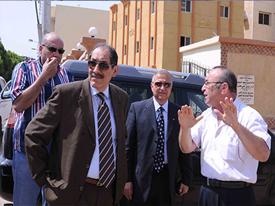   مصر اليوم - محافظ الأقصر يتفقد مدينتي البياضية والرضوانية