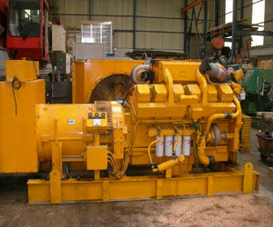 مصر اليوم - مقتل 13 يمنيًا من أسرة واحدة اختناقًا بغازات عادم مولدهم الكهربائي