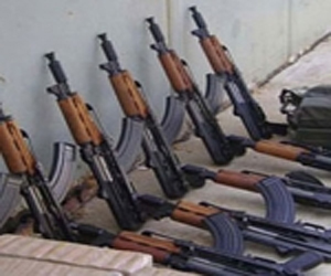   مصر اليوم - إحباط تهريب 20 ألف قطعة سلاح عبر ميناء الإسكندرية