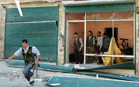   مصر اليوم - السوري الحر يُسيطر على اتصالات العباسيين واشتباكات في اللاذقية