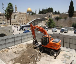   مصر اليوم - انهيار مدخل منزل مقدسي بسبب حفريات الاحتلال