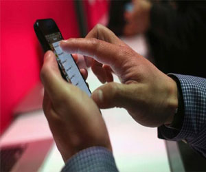   مصر اليوم - ياباني يتصل بالطوارئ 28 ألف مرة ليتسلى