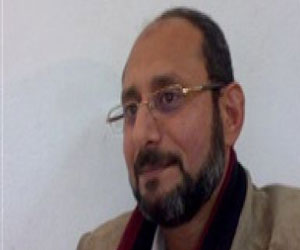   مصر اليوم - الدستور يطالب بإعادة محاكمة مبارك ويصف إخلاء سبيله بـالتلاعب