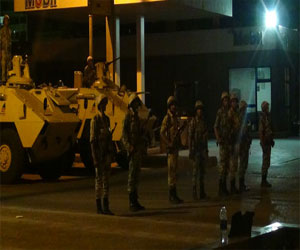   مصر اليوم - احتجاز دبلوماسي تركي في كمين في السويس أثناء حظر التجوال