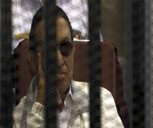   مصر اليوم - القوى السياسية والثورية ترحب بالإقامة الجبرية لـمبارك